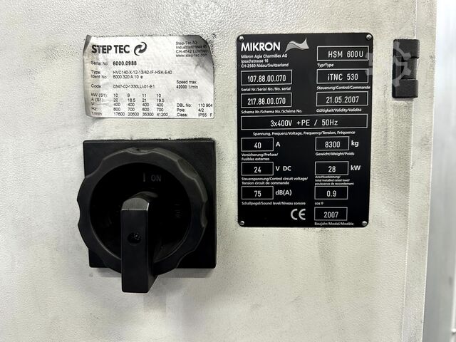 Vertical machining centers + robot Mikron HSM 600 U + 400 U + Roboter