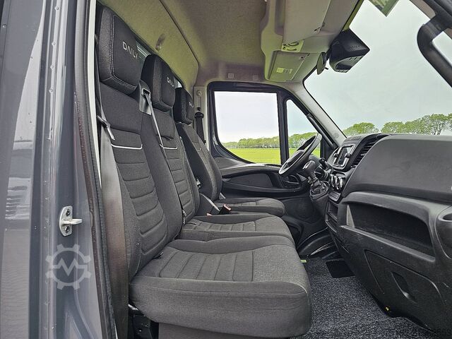 Volquete IVECO DAILY 35C18 kipper ac aut. EURO6