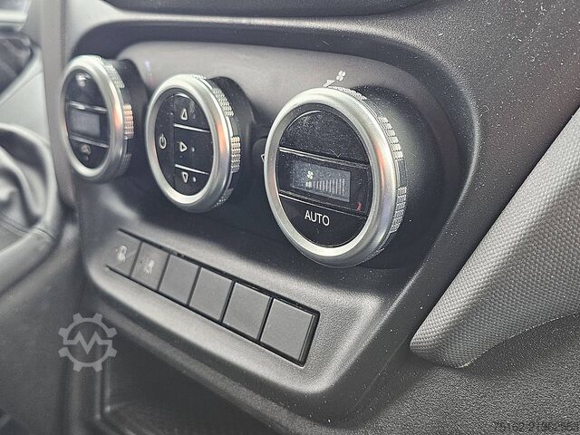 Volquete IVECO DAILY 35C18 kipper ac aut. EURO6