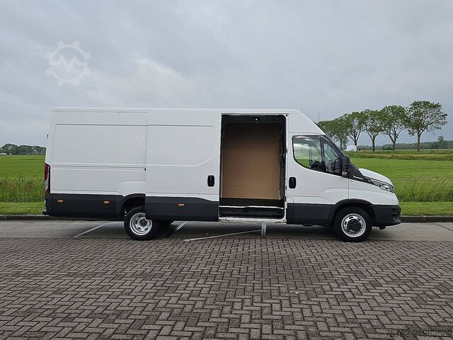 รถสเตชั่นแวกอนหลังคาสูง IVECO DAILY 35C18 ac automaat EURO6