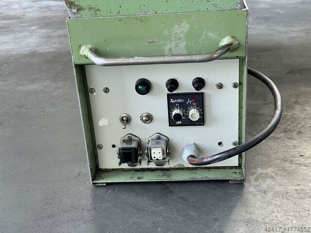 Chip conveyor  