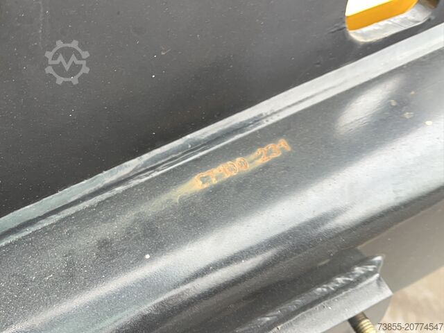 Teleskooppinen käsittelijä Haulotte HTL3210