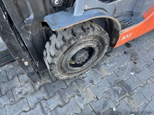 LPG 지게차 Toyota 8FGF25