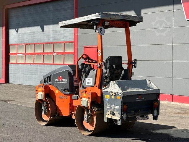 Валяк с един барабан HAMM HD12 VV Tandemwalze mit Streuer