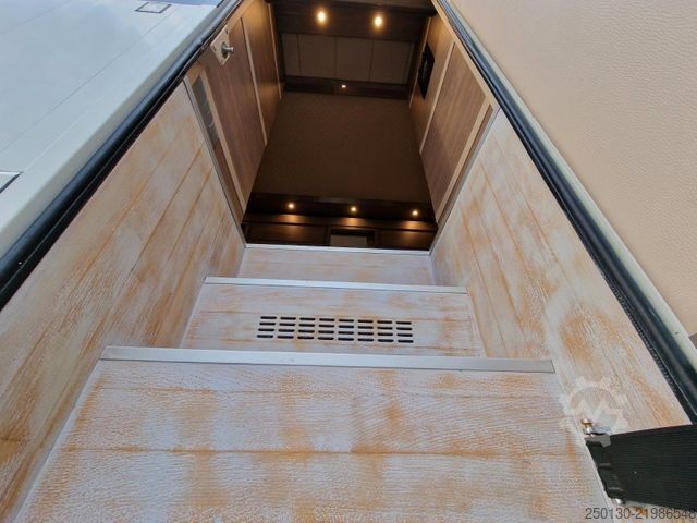 Каравана/кемпер  FL 290 STX BUFFL /Pop-Out WC KÜCHE TV LEDE