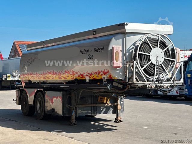 Полуремарке-цистерна  WILLIG 4 Kammern Tanker/Diesel/TRIDEC/SENING 33