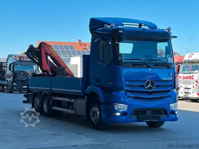 Камион с платформа MERCEDES-BENZ Actros 2551 6x2 LL/PALFINGER+ Ackermann AH/ Glas
