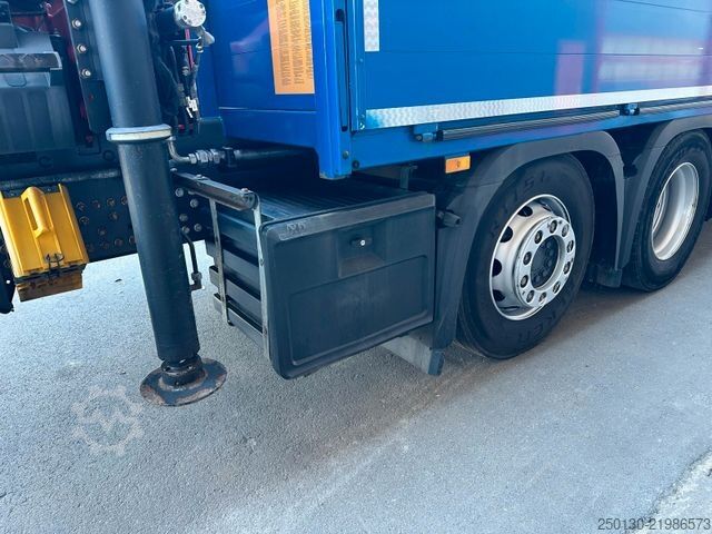 Камион с платформа MERCEDES-BENZ Actros 2551 6x2 LL/PALFINGER+ Ackermann AH/ Glas