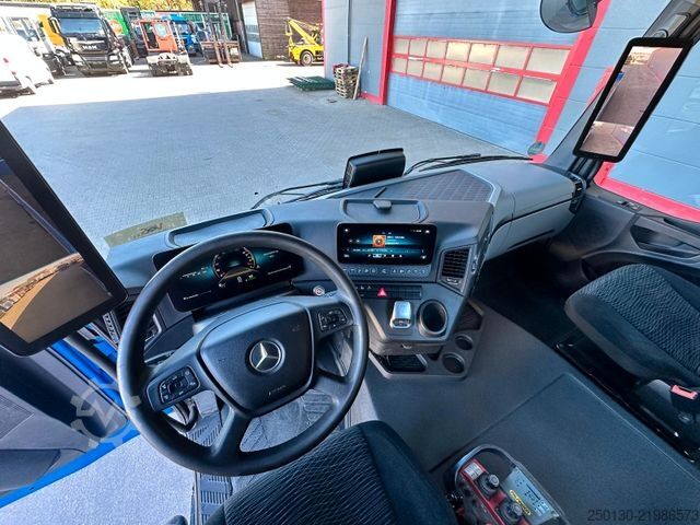 Камион с платформа MERCEDES-BENZ Actros 2551 6x2 LL/PALFINGER+ Ackermann AH/ Glas