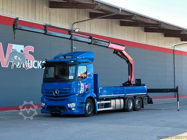 Камион с платформа MERCEDES-BENZ Actros 2551 6x2 LL/PALFINGER+ Ackermann AH/ Glas