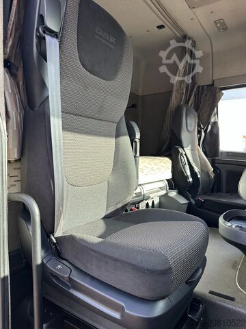 Μουσαμάς DAF XF 106.440 DAF XF 106 440 BL 4x2 *SpaceCab *Pri...