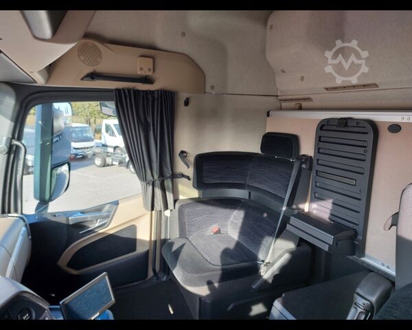 Camião trator MERCEDES-BENZ Actros IV - actros 2548 L Flat cab. . 2,5 Euro VI