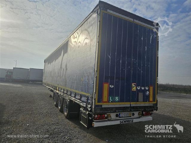 Semi-remorque bâchée Schmitz Cargobull Semitrailer Curtainsider Mega