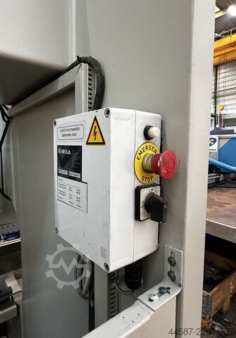 Ohýbačka DURMA CNC HAP 40160