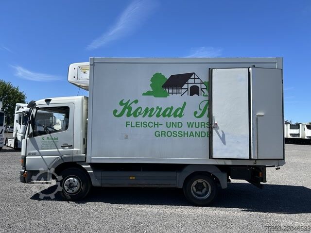 Van berpendingin Mercedes Benz 818 Atego TK Koffer Carrier Supra