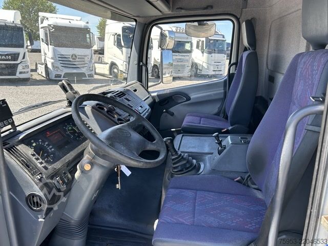 Van berpendingin Mercedes Benz 818 Atego TK Koffer Carrier Supra