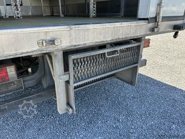 Van berpendingin Mercedes Benz 818 Atego TK Koffer Carrier Supra