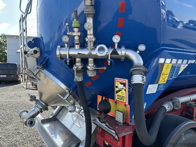 Semirremolque silo Feldbinder KIP 50.3 eigene Hydraulik