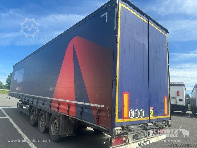 Semi-remorque bâchée Schmitz Cargobull Curtainsider Mega