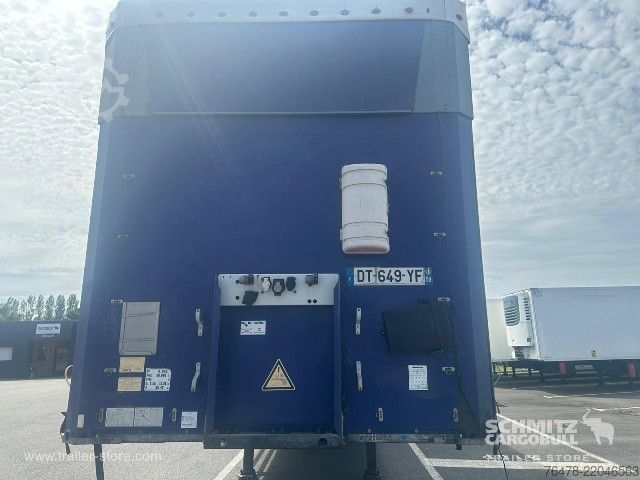 Semi-remorque bâchée Schmitz Cargobull Curtainsider Mega