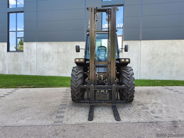 Chariot élévateur tout-terrain Manitou M 30-4