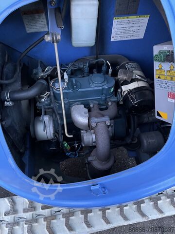 Plataforma articulada sobre orugas Maeda HF070R-2 en muy buen estado MAEDA HF070R-2