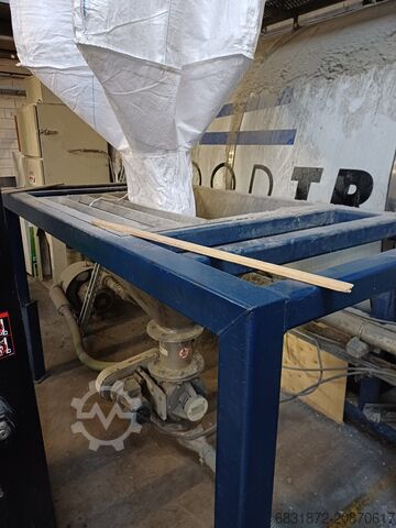 6 stainless steel storage silos with control system J-TEC 0656-000