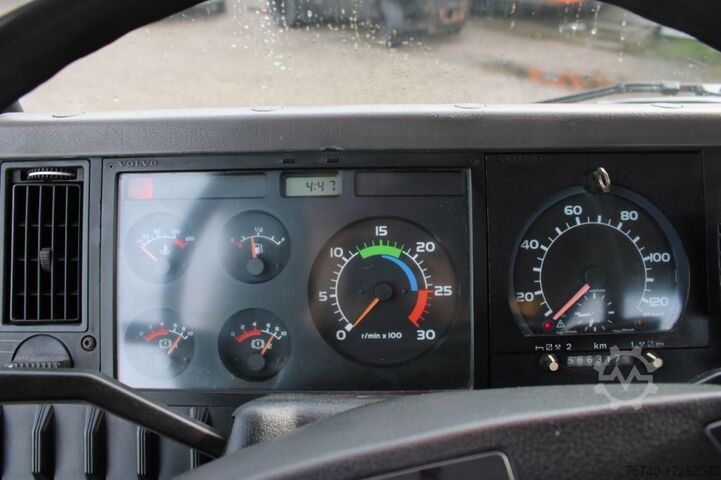 מנוף שטח Volvo FL10 8X4 + GROMACH 34 mtr. + EURO 2