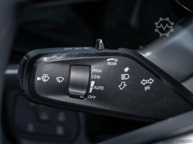 Minibussi VW ID. Buzz Pro LED SPURH. KLIMA BT PDC