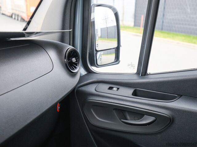 شاحنة بانل Mercedes-Benz Sprinter 211 CDI Kasten L2H1 AHK DAB Klima Bl