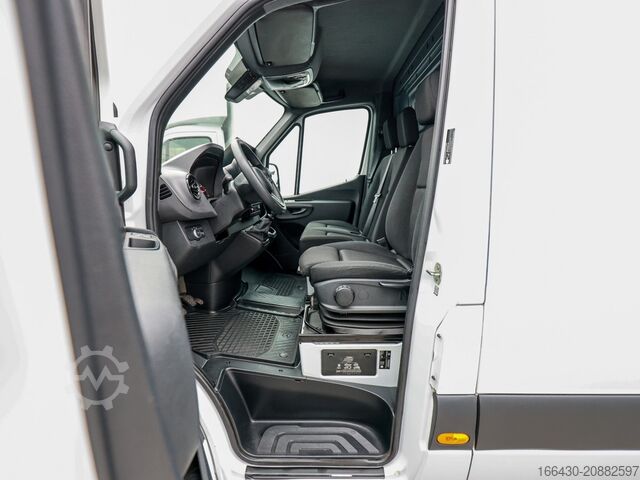 Furgoneta de caja alta Mercedes-Benz Sprinter 317 CDI Kasten L3H2 Holz Navi Kamera