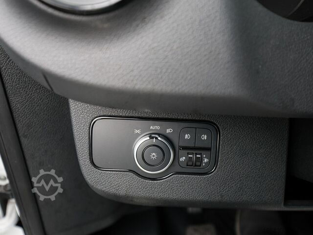 Furgoneta de caja alta Mercedes-Benz Sprinter 317 CDI Kasten L3H2 Holz Navi Kamera