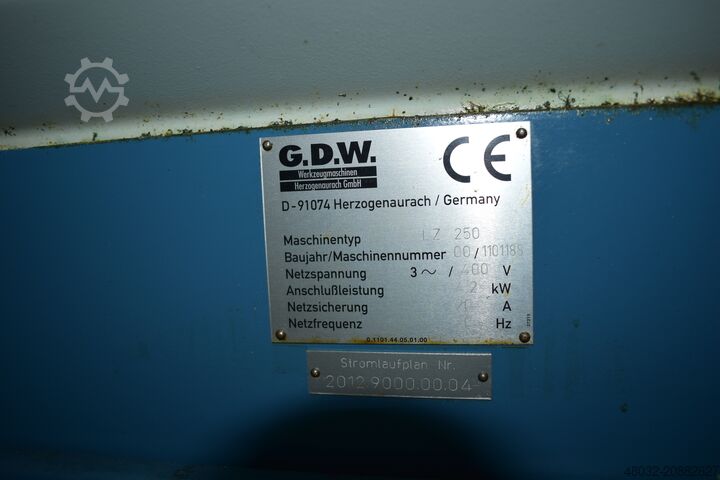 Leit-/Zugspindeldrehmaschine GDW LZ 250 Leit- und Zugspindeldrehmaschine