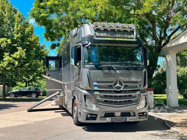 Camión para ganado MERCEDES-BENZ Actros