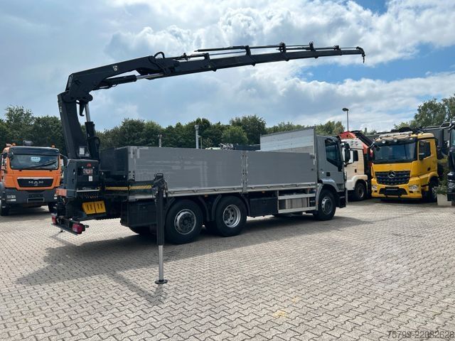 Lastbilmonteret kran IVECO Pritsche + HIAB HIDUO 228 Kran