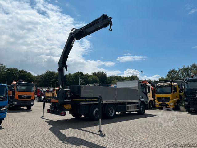 Lastbilmonteret kran IVECO Pritsche + HIAB HIDUO 228 Kran