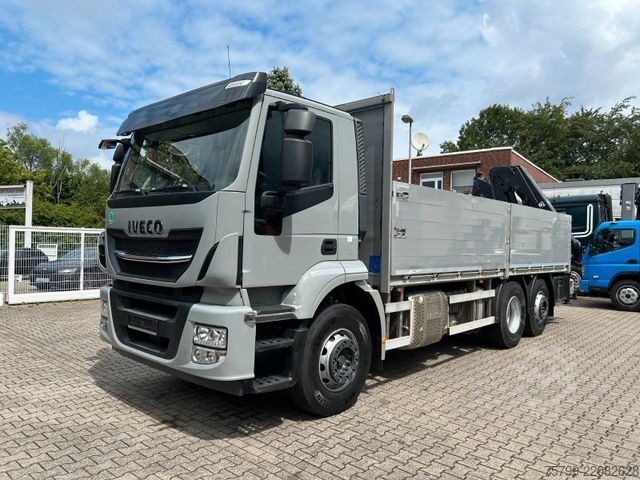 Lastbilmonteret kran IVECO Pritsche + HIAB HIDUO 228 Kran