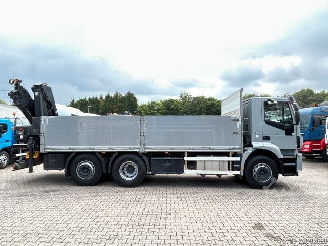 Lastbilmonteret kran IVECO Pritsche + HIAB HIDUO 228 Kran
