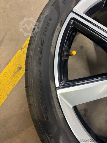 4 tayar musim panas P-ZERO 265/40 R22 106V PIRELLI P-ZERO 265/40 R22 106V