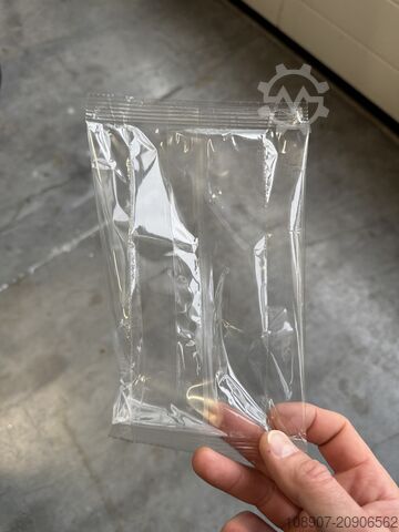 Máquina formadora, llenadora y selladora de bolsas Comipack VM-40