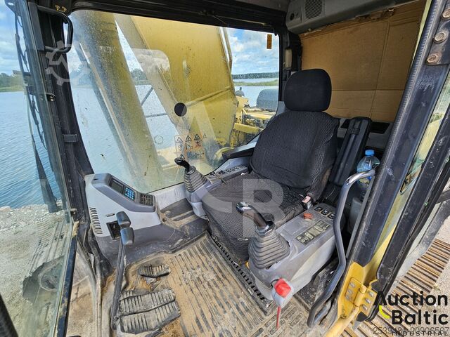 Pásový bager Komatsu PC240NLC-7K