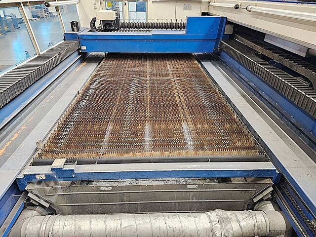 CNC stroj za lasersko rezanje Trumpf TruLaser 5040