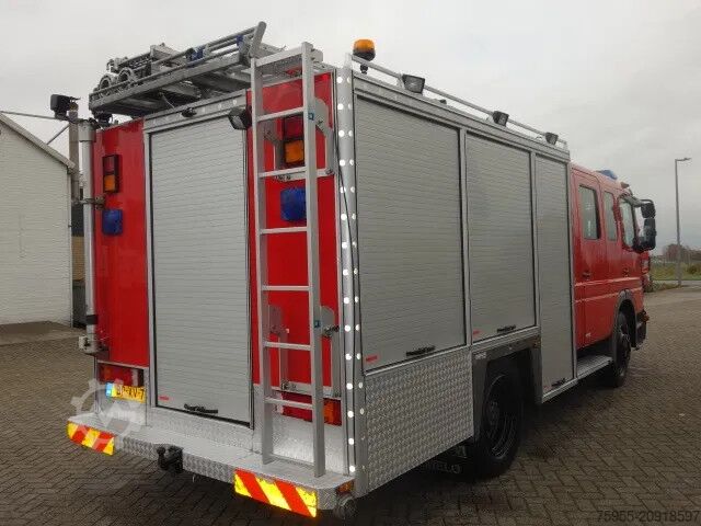 Véhicule de lutte contre les incendies Mercedes-Benz 1325 godiva pump bomberos