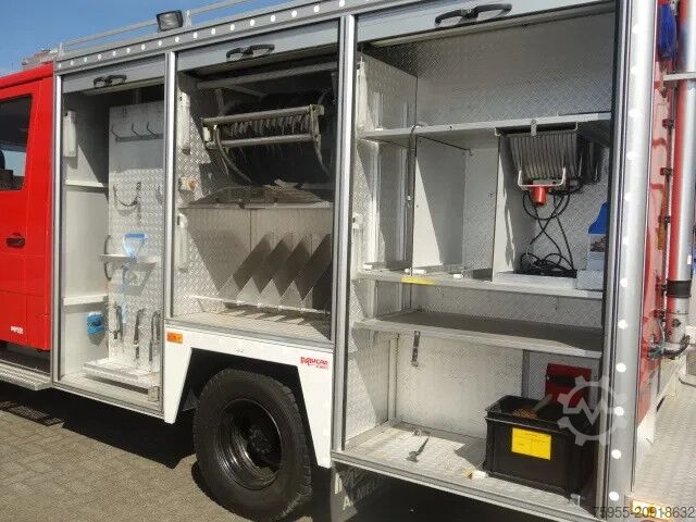 Brandweerwagen MAN LE 220C GODIVA POMP 2000 LITER TANK,MANUAL GEARBOX