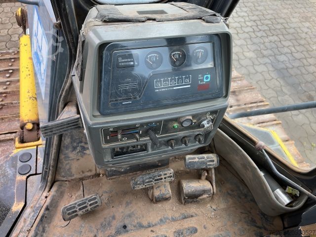 Vejtromle KOMATSU D61EX-12 Planier Raupe / 6-Wege Schild