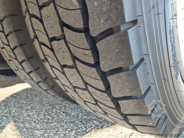 Jumbo nákladné auto MAN TGX 18.470 LL + Gniotpol G-4080 120 m3 Durchbar