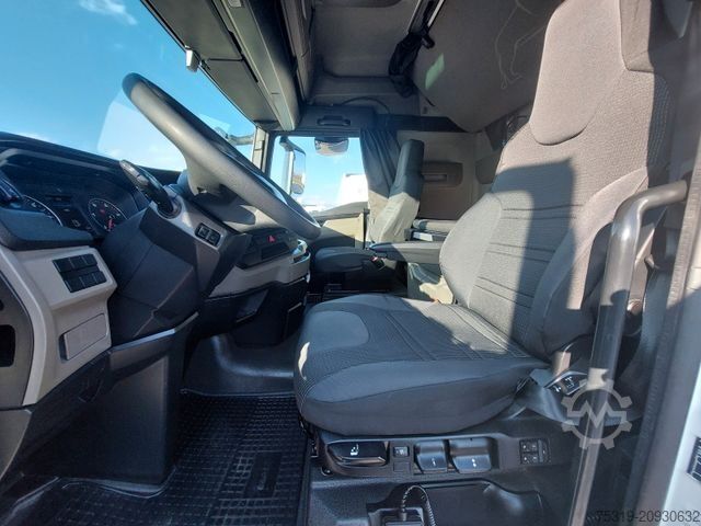 Jumbo nákladné auto MAN TGX 18.470 LL + Gniotpol G-4080 120 m3 Durchbar