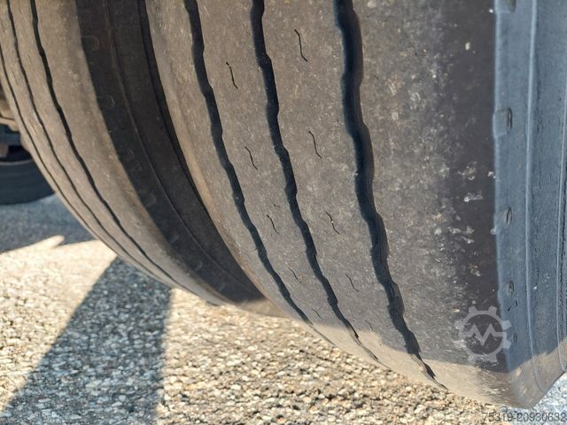 Jumbo nákladné auto MAN TGX 18.470 LL + Gniotpol G-4080 120 m3 Durchbar