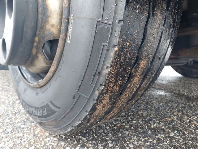 فان بستارة جانبية IVECO 75E21 4x2 LBW Nutzlast 3t 18 Paletten