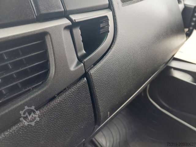 Ponyvával szerelt furgon IVECO 75E21 4x2 LBW Nutzlast 3t 18 Paletten